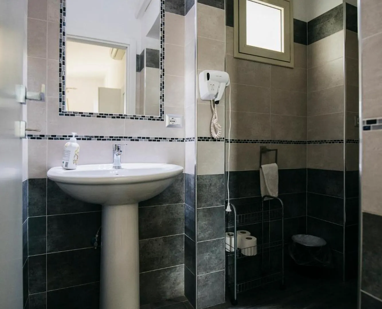 *** Pensjonat Villa Scilla E Cariddi Mesyna Włochy