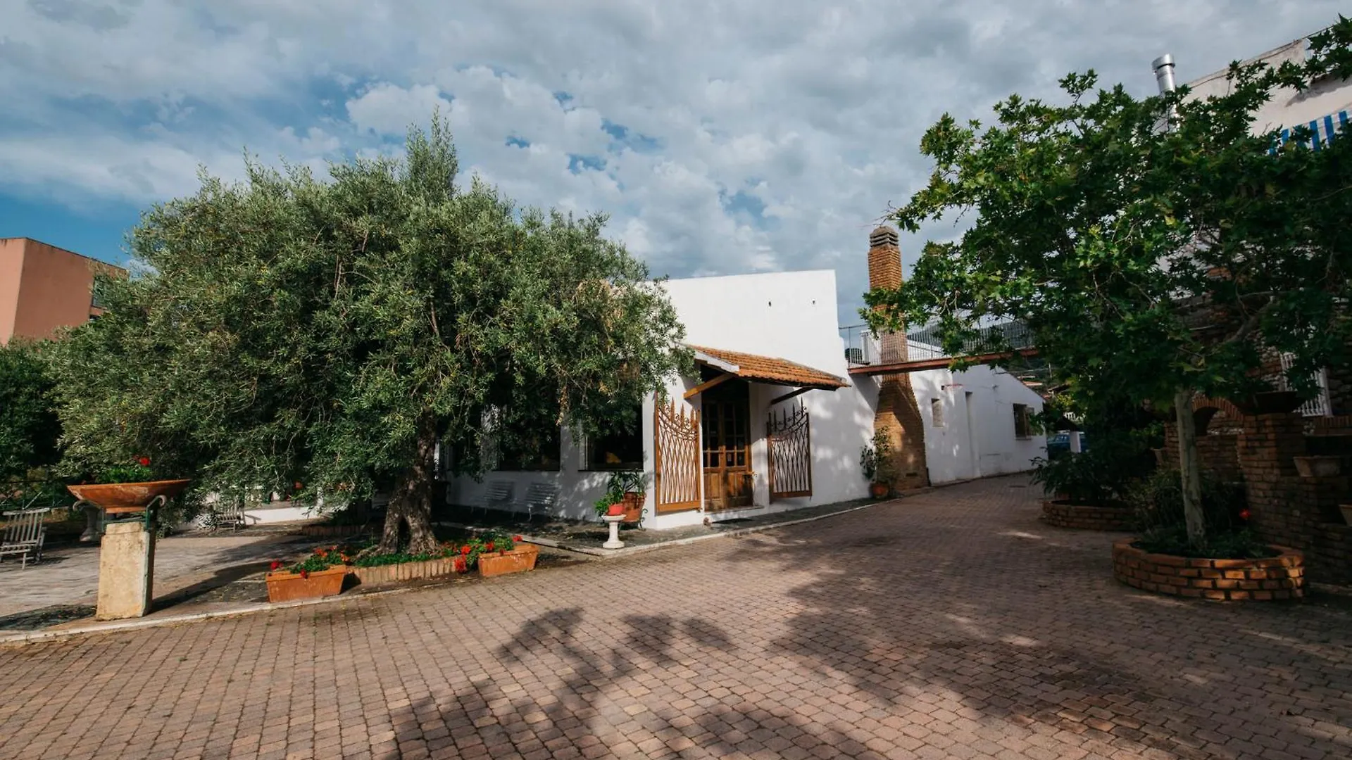 Villa Scilla E Cariddi Mesyna