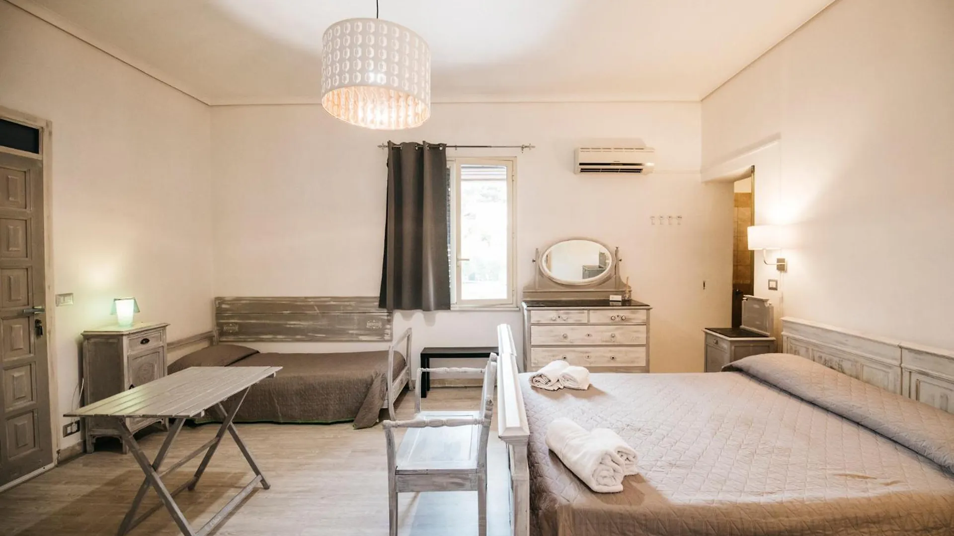 Villa Scilla E Cariddi Messina Gasthof